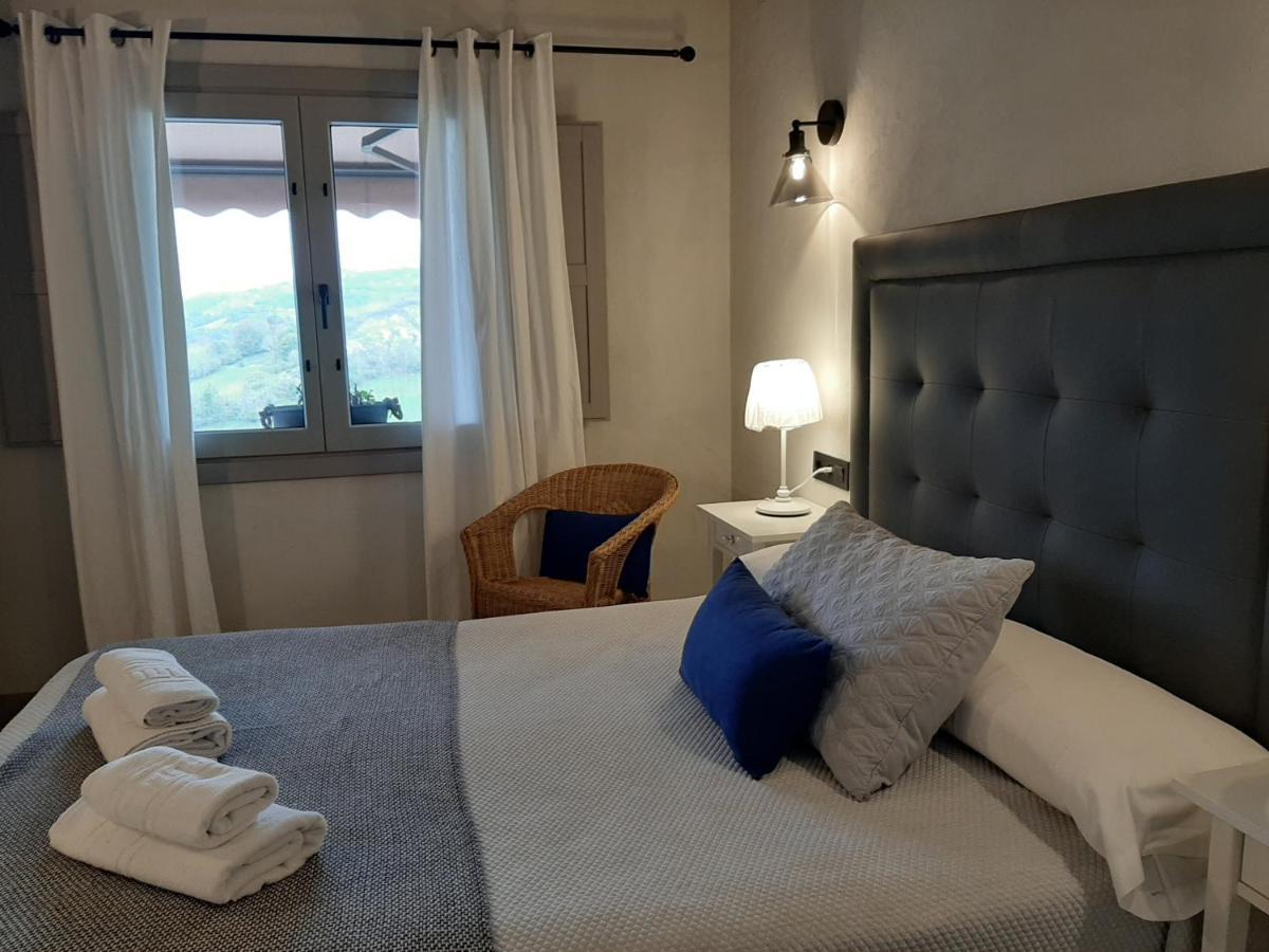 Apartamentos El Llanin Onís Eksteriør billede