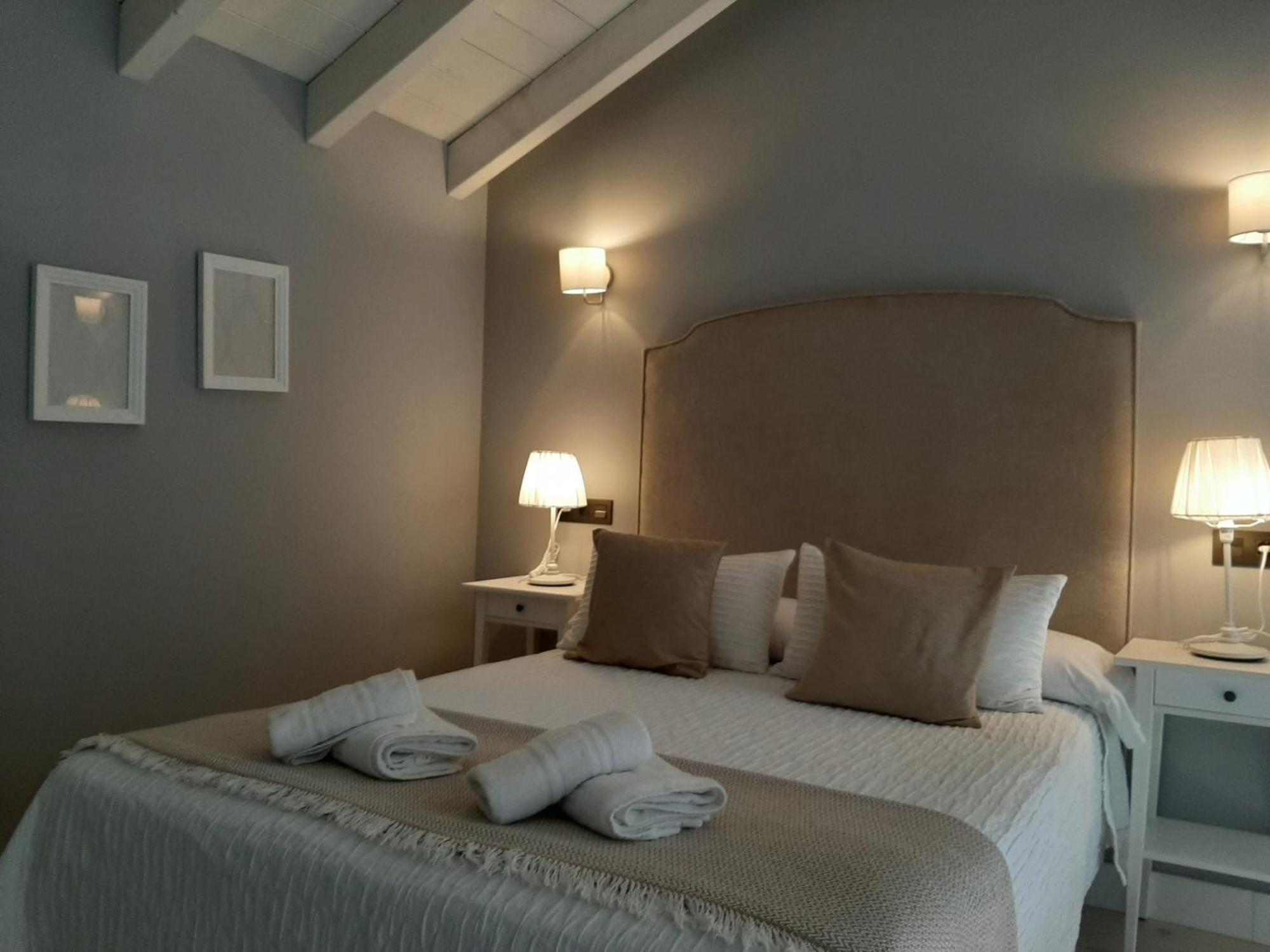 Apartamentos El Llanin Onís Værelse billede